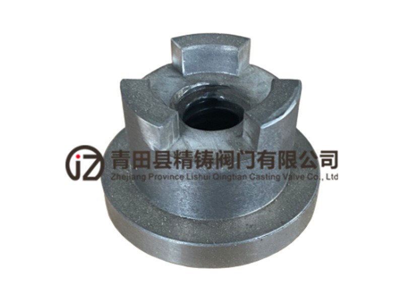 D2螺母與銅螺母的對(duì)比，無(wú)論是耐腐蝕性，耐熱性，機(jī)械強(qiáng)度性能等都要遠(yuǎn)遠(yuǎn)勝于傳統(tǒng)的銅螺母
